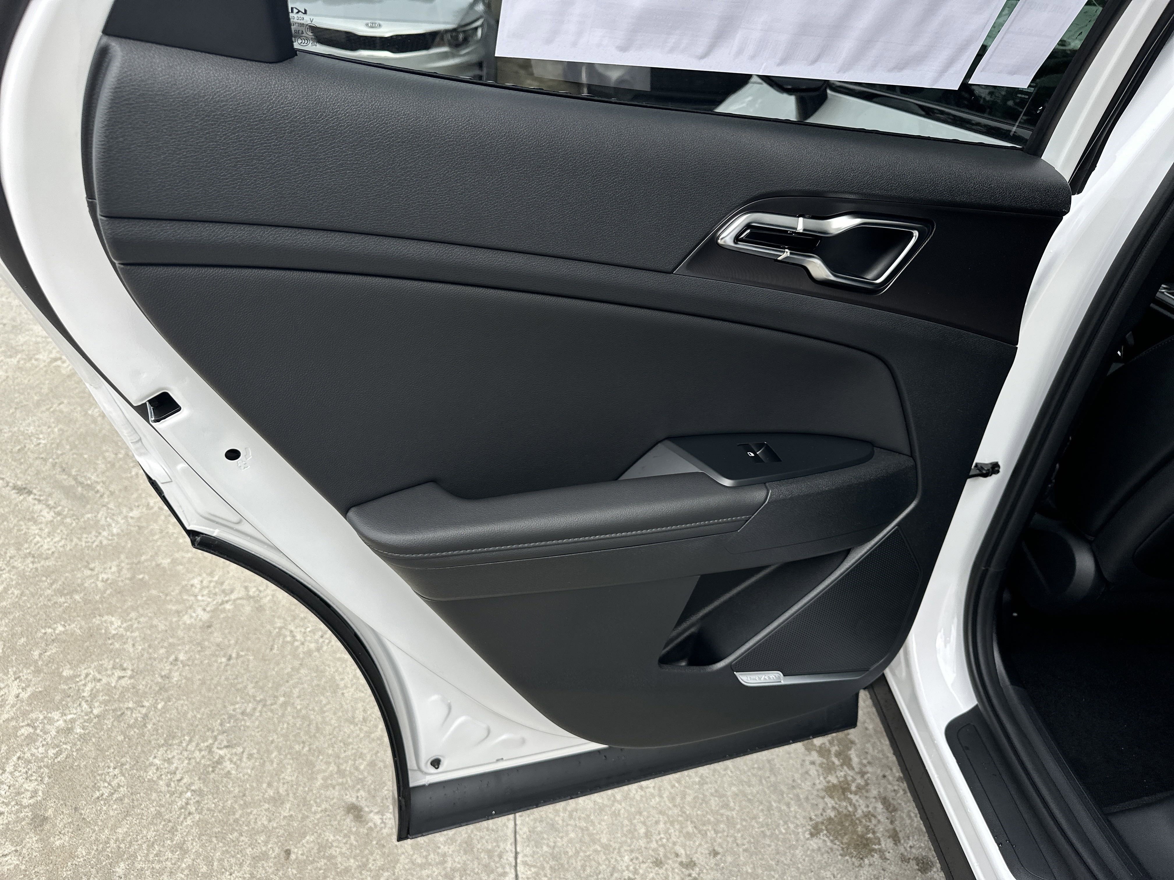 2026 Kia Sportage SX - Photo 17