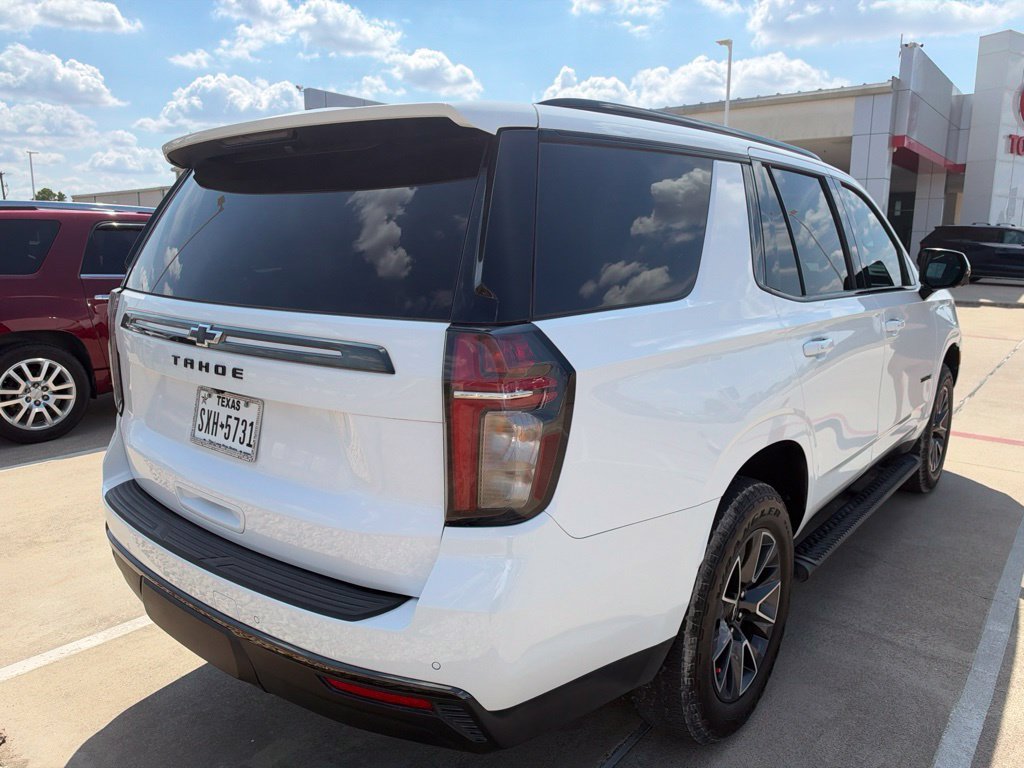 Used 2021 White Chevrolet Z71 image 3