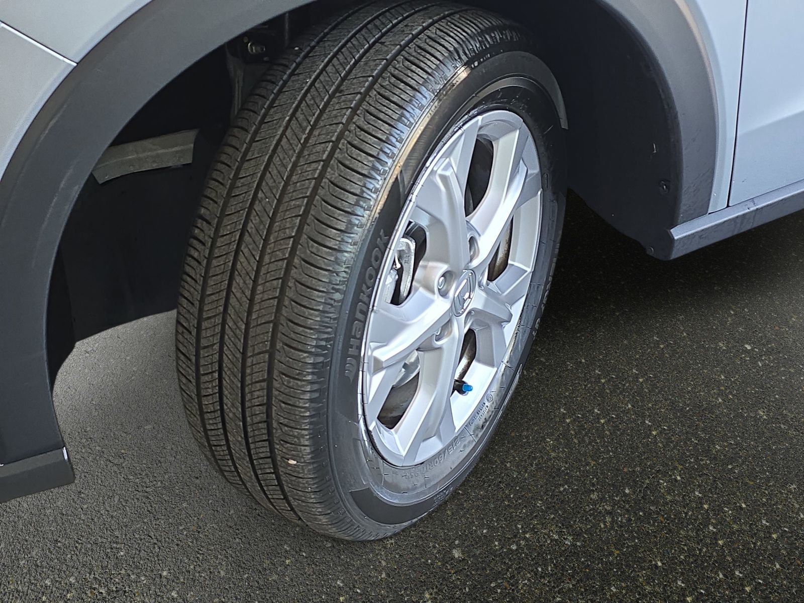 Used 2025 Silver Honda LX image 30