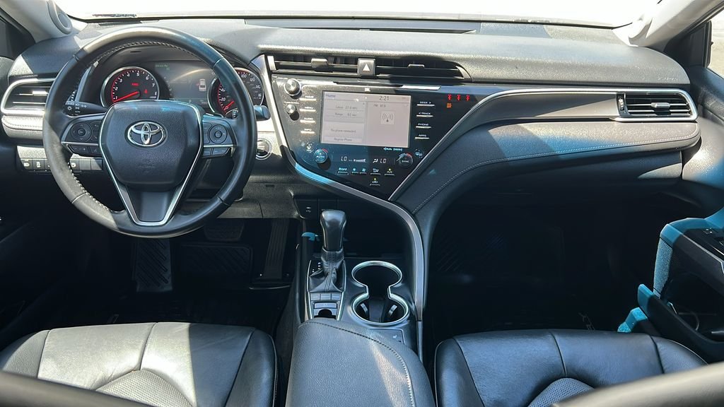 Used 2018 Gray Toyota XSE image 9