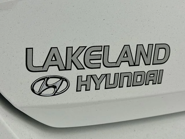 New 2026 Hyundai ELANTRA SE