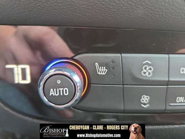 Pre-Owned 2024 Buick Enclave Essence image 12
