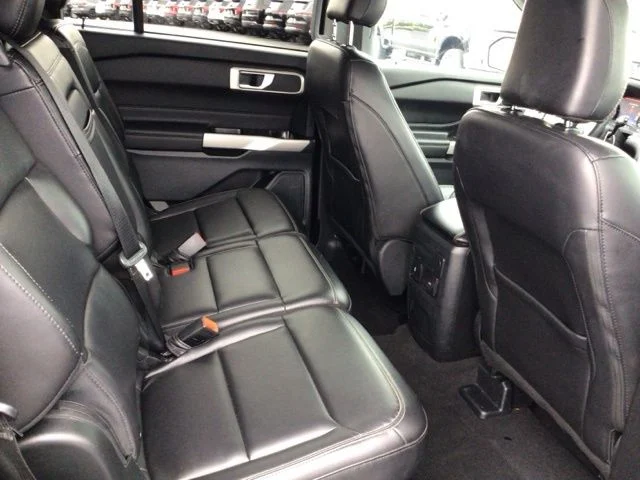 Certified Used 2023 Agate Black Metallic Ford XLT image 16