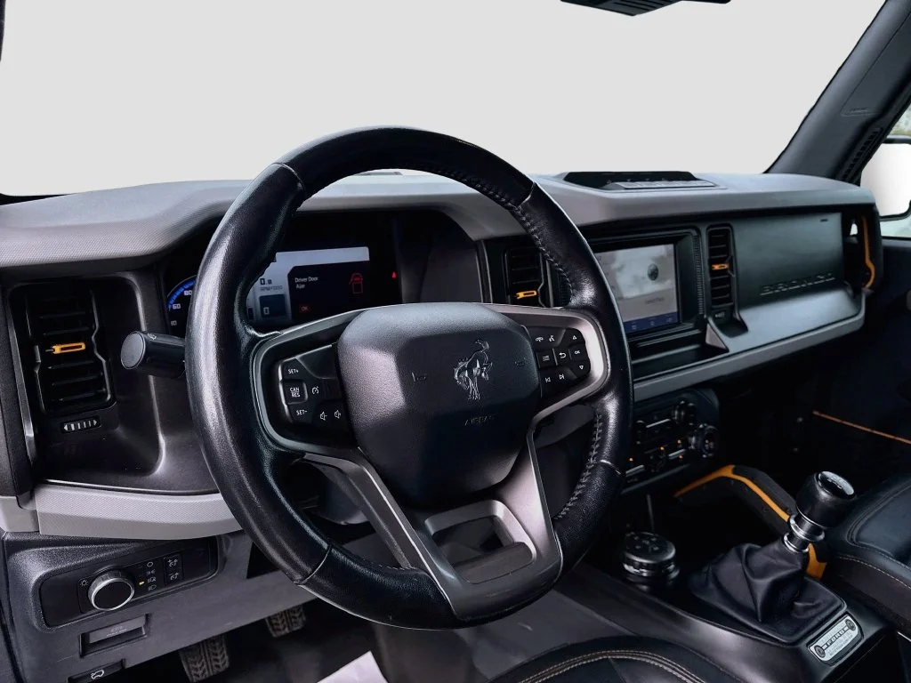 Used 2022 Gray Ford Badlands image 9
