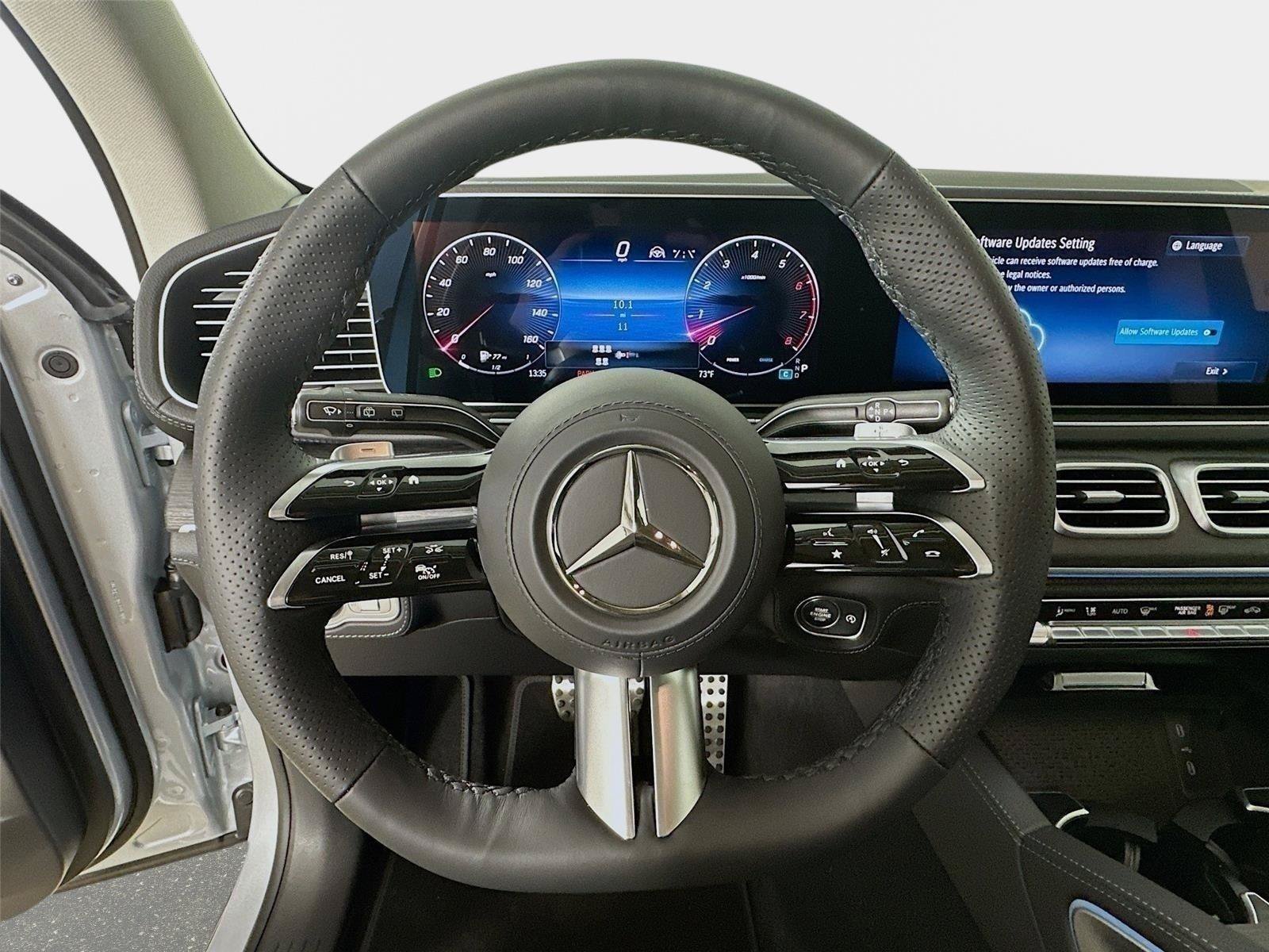 Used 2026  Mercedes-Benz GLS 450 image 11
