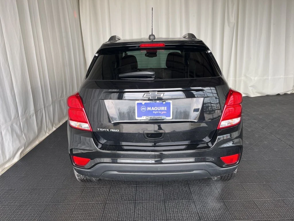 Used 2022 Black Chevrolet LT image 26