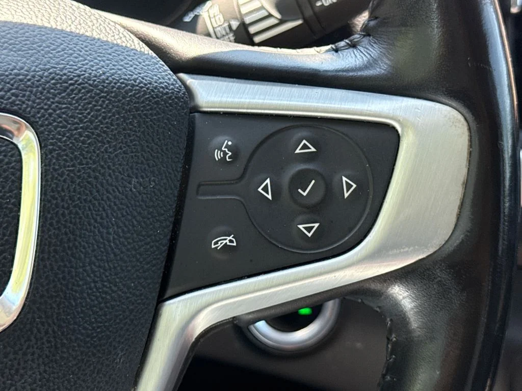 Used 2019 Quartz Metallic GMC SLT image 21