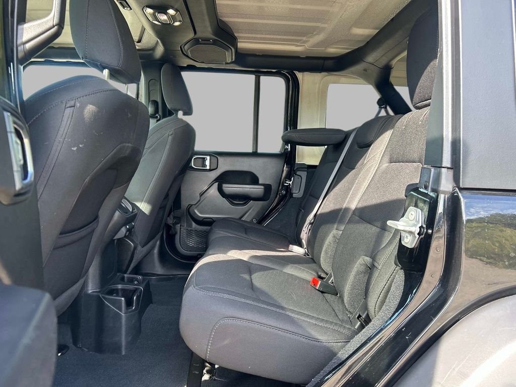 Used 2022 Black Jeep Unlimited Sport S image 15