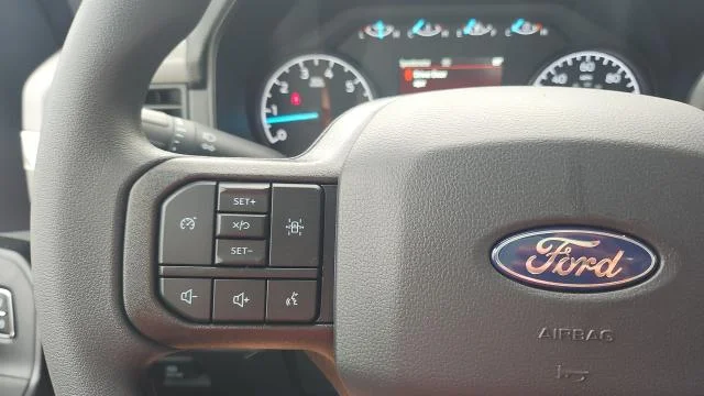 New 2026 Oxford White Ford XL 2WD image 35