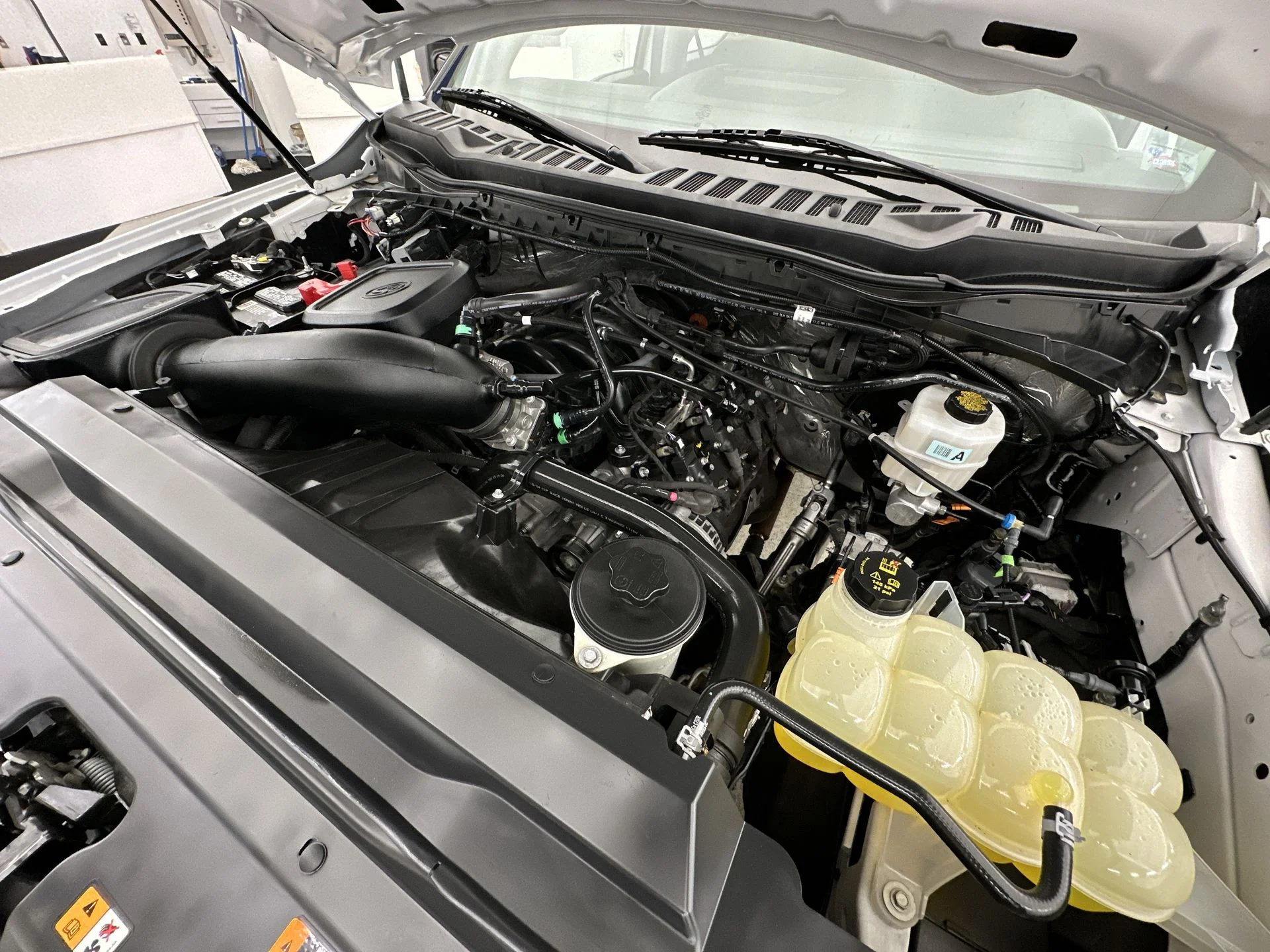 Used 2024 White Ford XL image 34