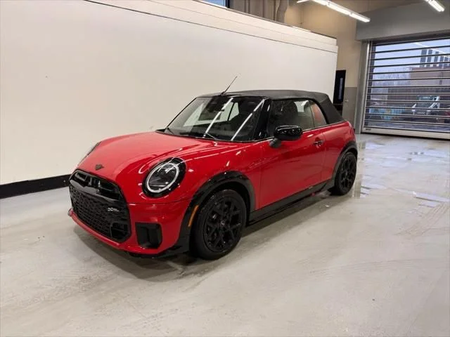 2026 MINI Convertible Cooper S's photo