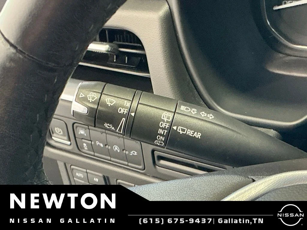 Used 2021 Onyx Black GMC SLT image 55