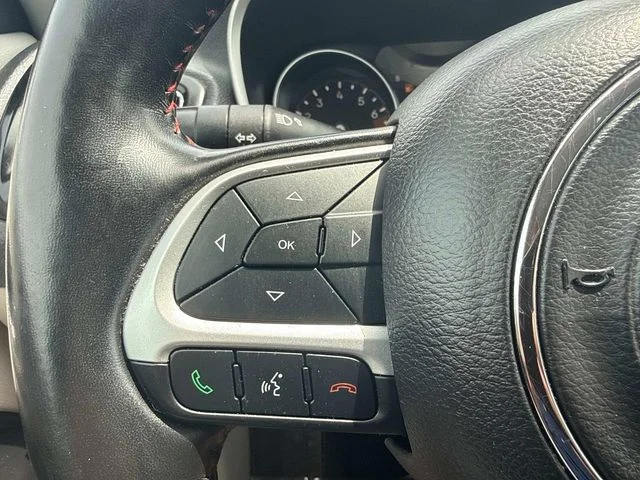 Used 2020 Blue Jeep Limited image 22