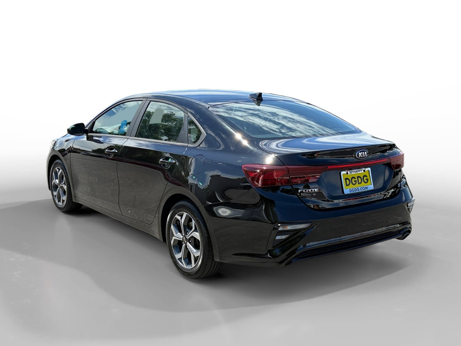 Used 2019 Aurora Black Kia LXS image 3