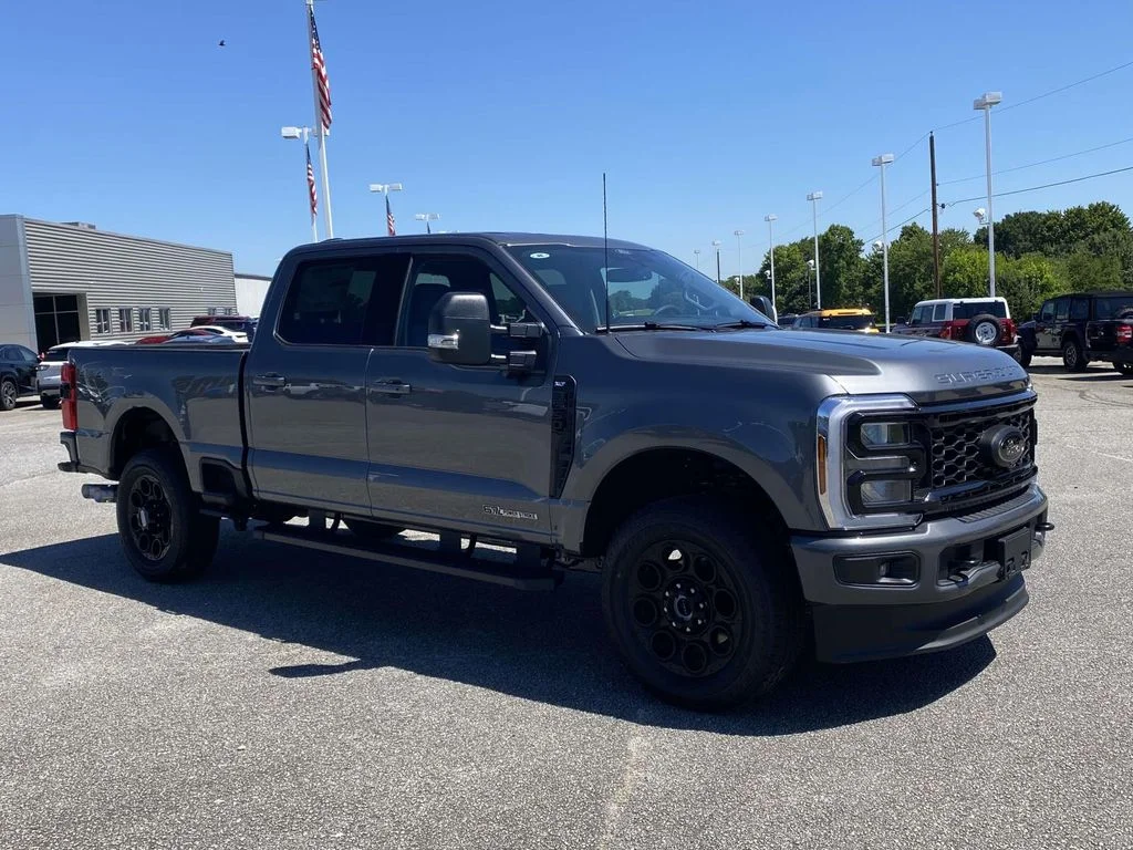 New 2026 Carbonized Gray Metallic Ford F-350® XLT image 6