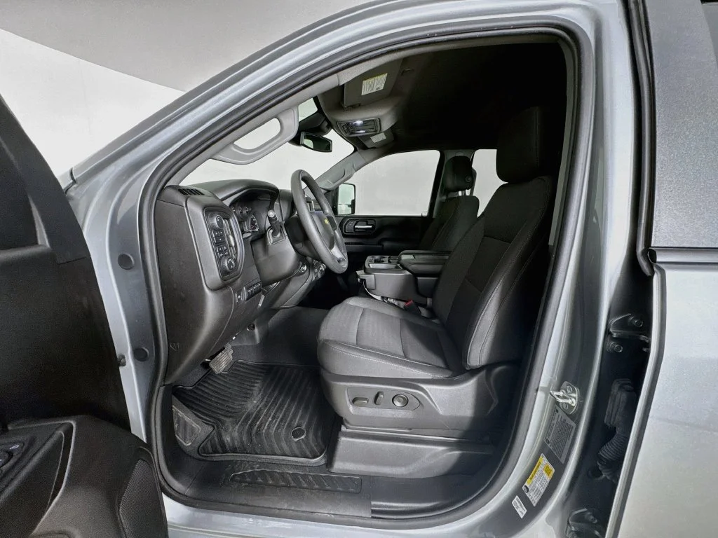 Used 2025 Gray Chevrolet Custom image 22