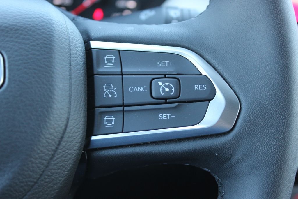 Used 2025 Red Jeep Limited image 28