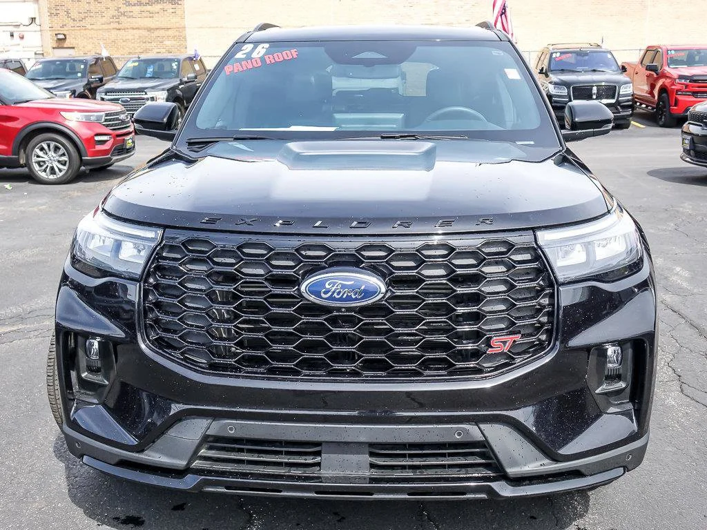 Used 2026 Agate Black Metallic Ford ST image 4