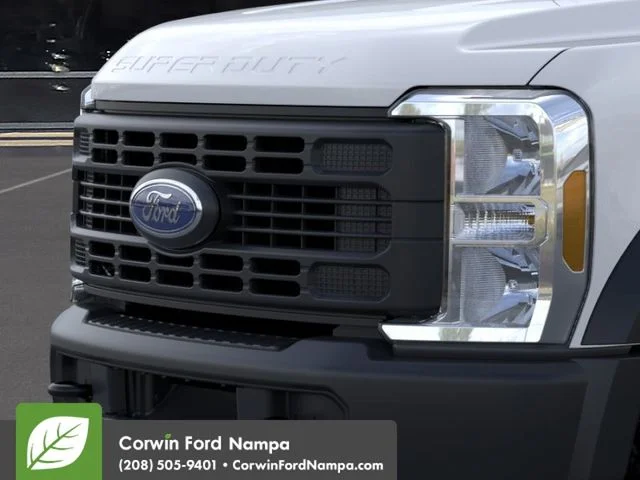 New 2026 Oxford White Ford XL image 17