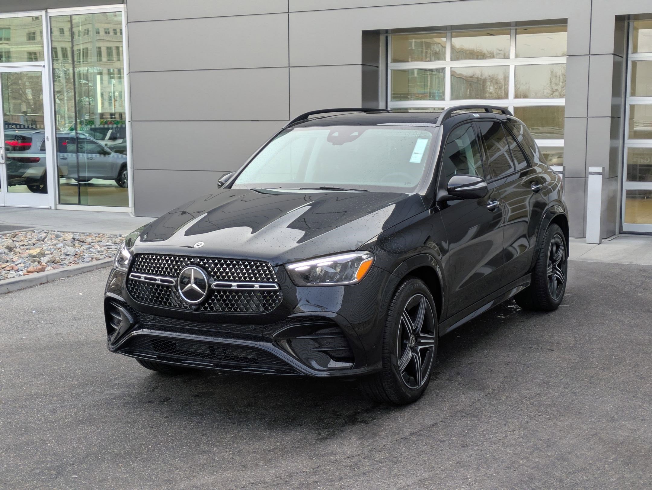 New 2026 Black Mercedes-Benz GLE 450 image 8