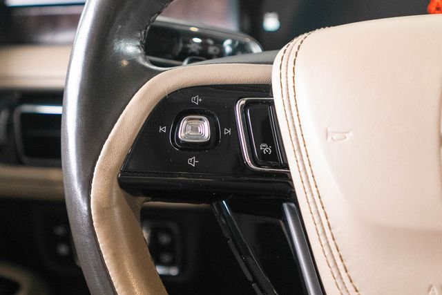 Used 2022 Blue Lincoln Grand Touring image 18