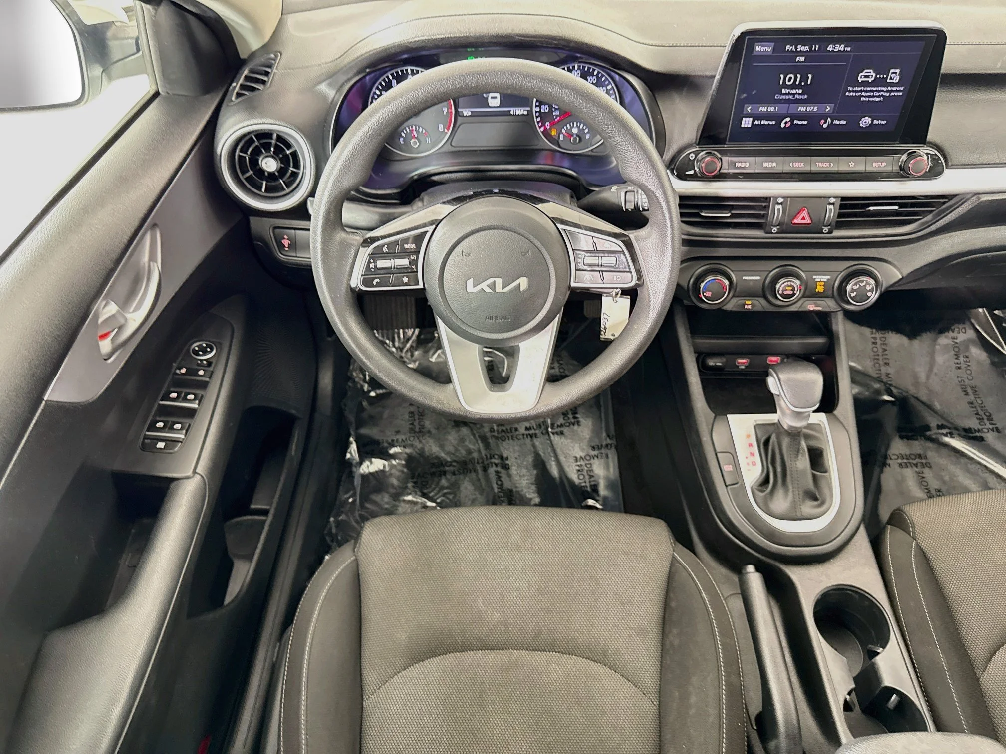 Used 2024 White Kia LX image 23