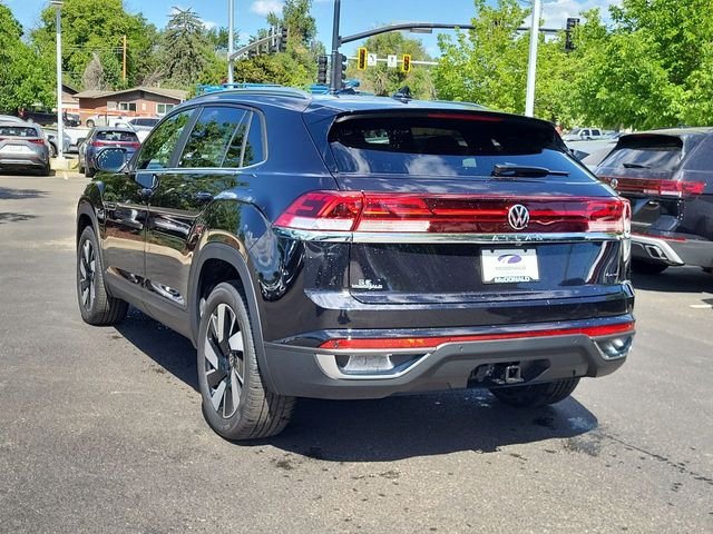 New 2026 Black Volkswagen 2.0T SE w/Technology image 6