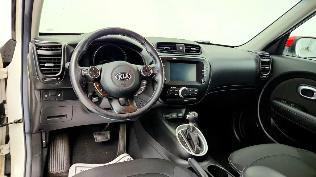 Used 2019 Clear White/Red Roof Kia + Automatic w/ Designer Pkg image 10