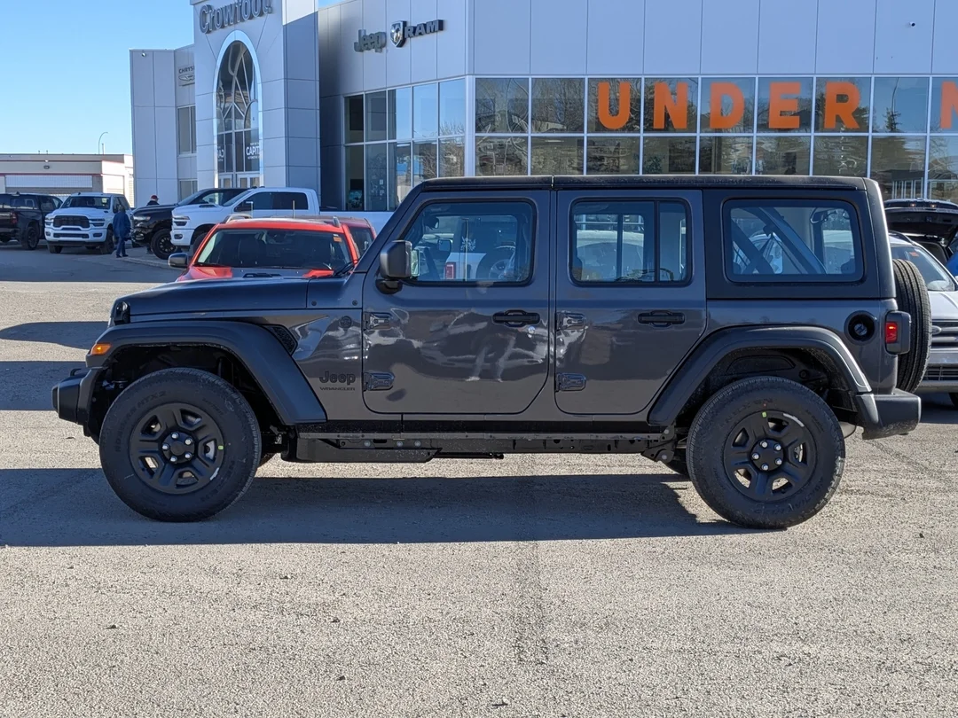 New 2026 Grey Jeep Sport - - 4x4 - 3.6L V6 Engine - 12.3 Uconnect 5 - 3- Piece Hardtop & More! image 5