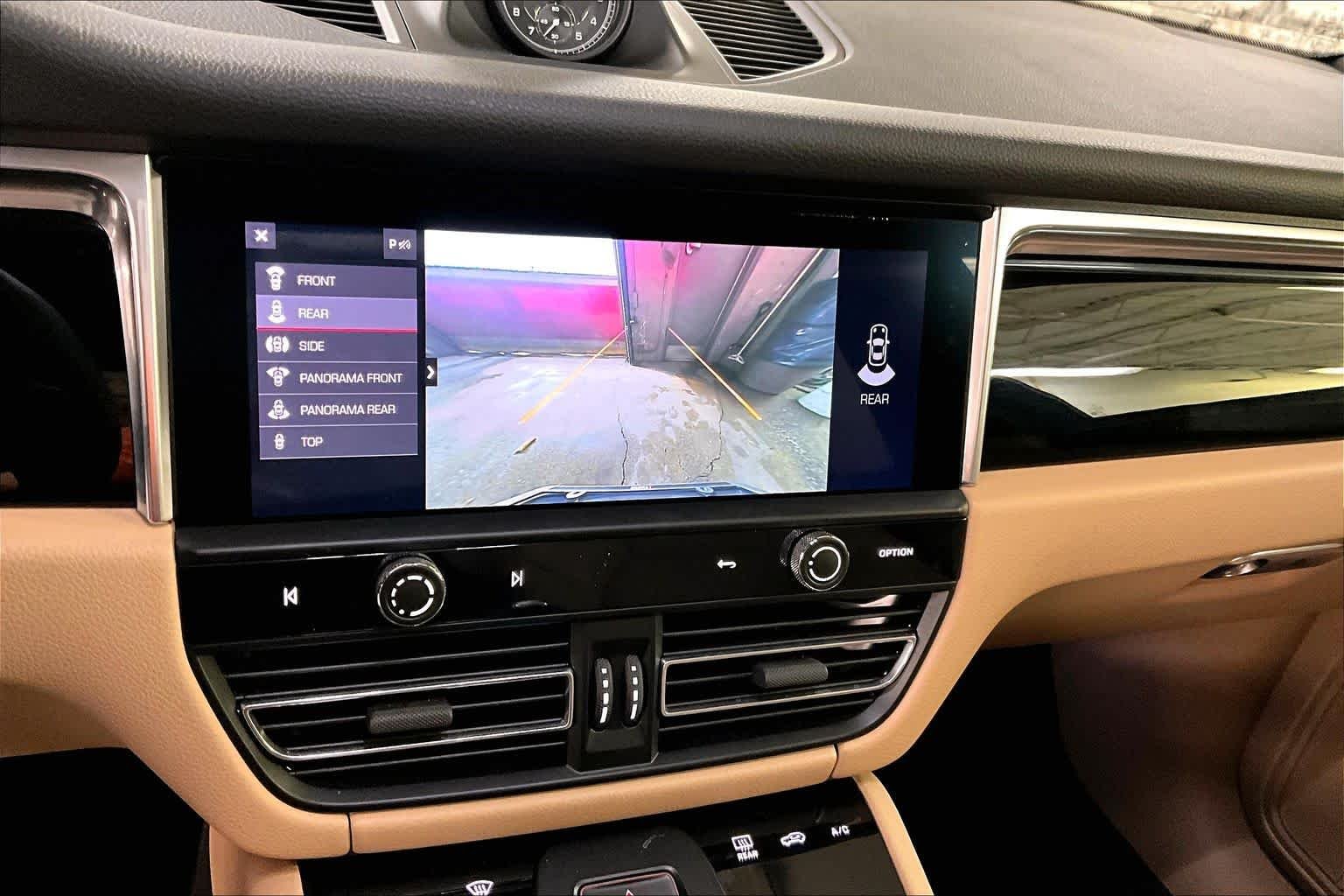 2025 Porsche Macan Base - Photo 28