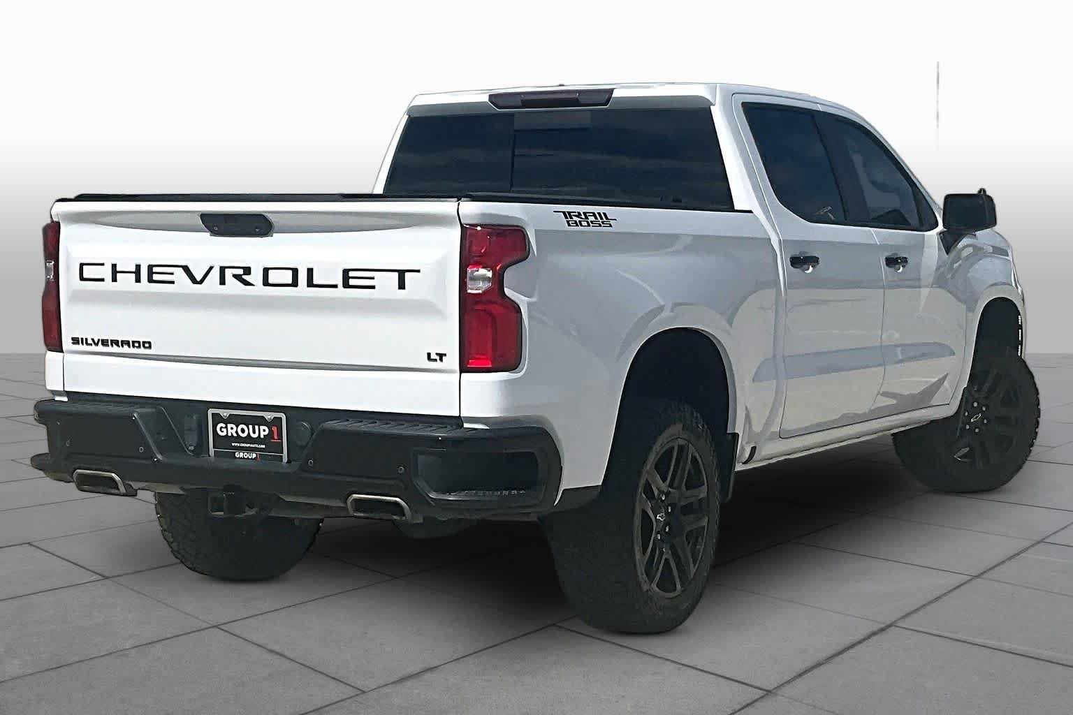 Used 2021 Summit White Chevrolet LT Trail Boss image 12