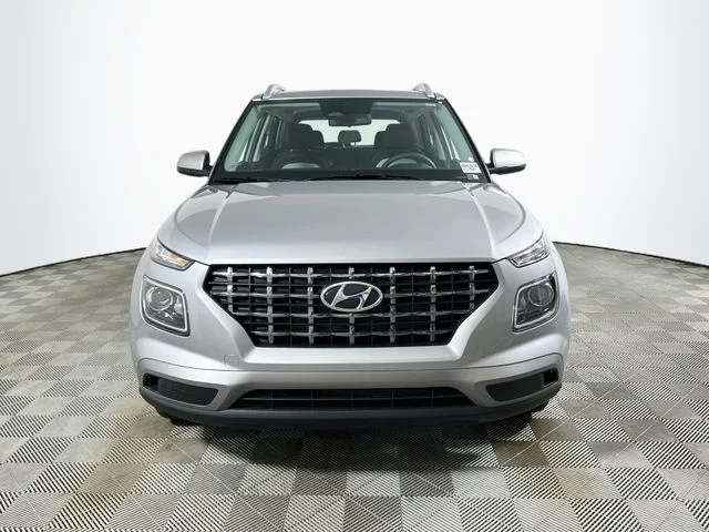 New 2026 Silver Hyundai SEL image 8