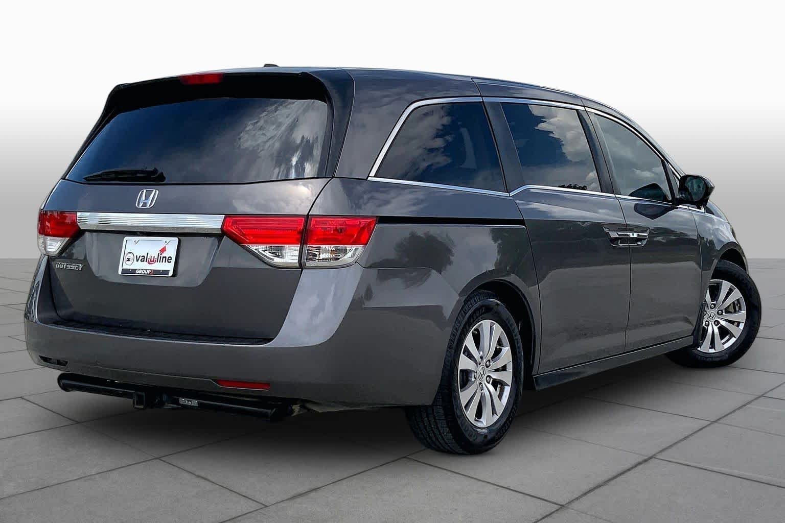 Used 2016  Honda EX-L image 13
