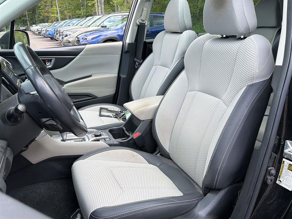 Used 2021 Crystal Black Silica Subaru Premium image 14