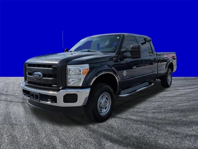 Used 2015 Super Black Ford XL image 8
