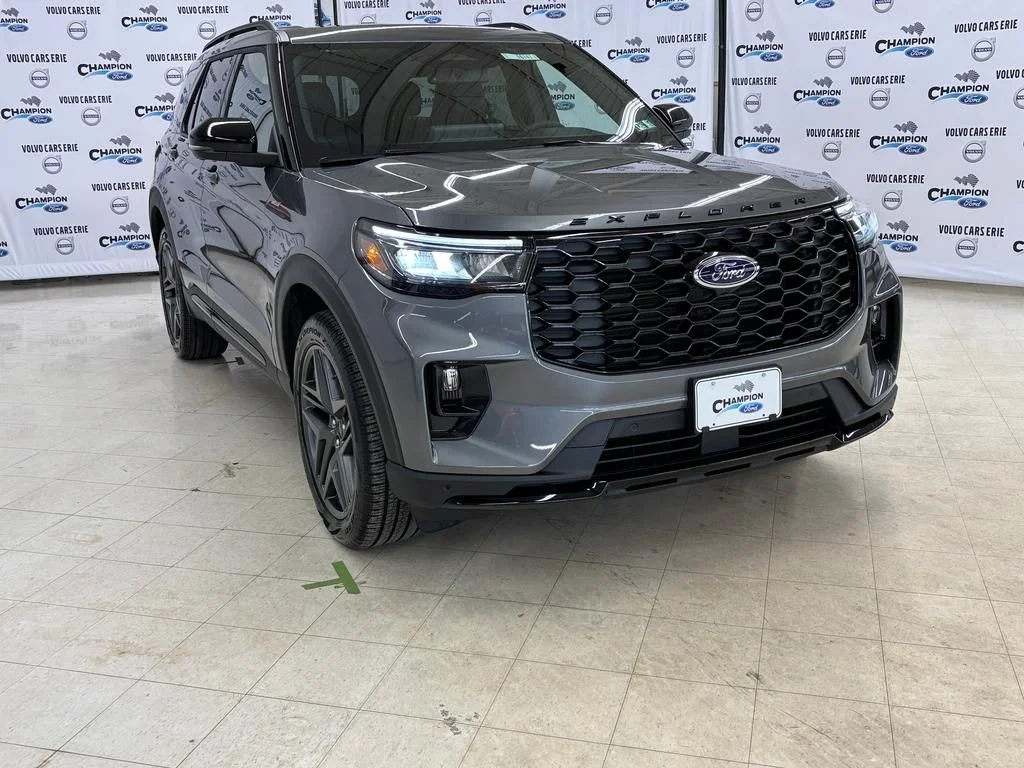 2026 Ford Explorer ST-LINE 4WD's photo