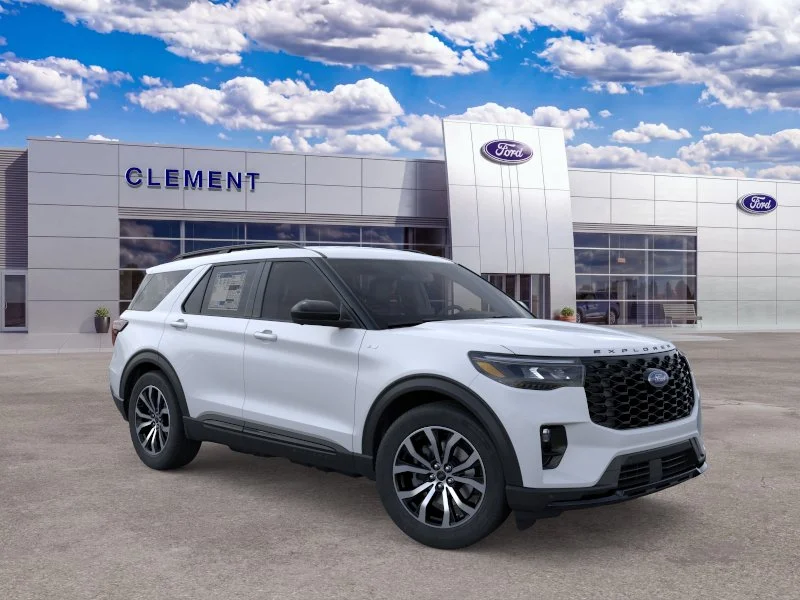 New 2026 Space White Metallic Ford ST-Line image 7