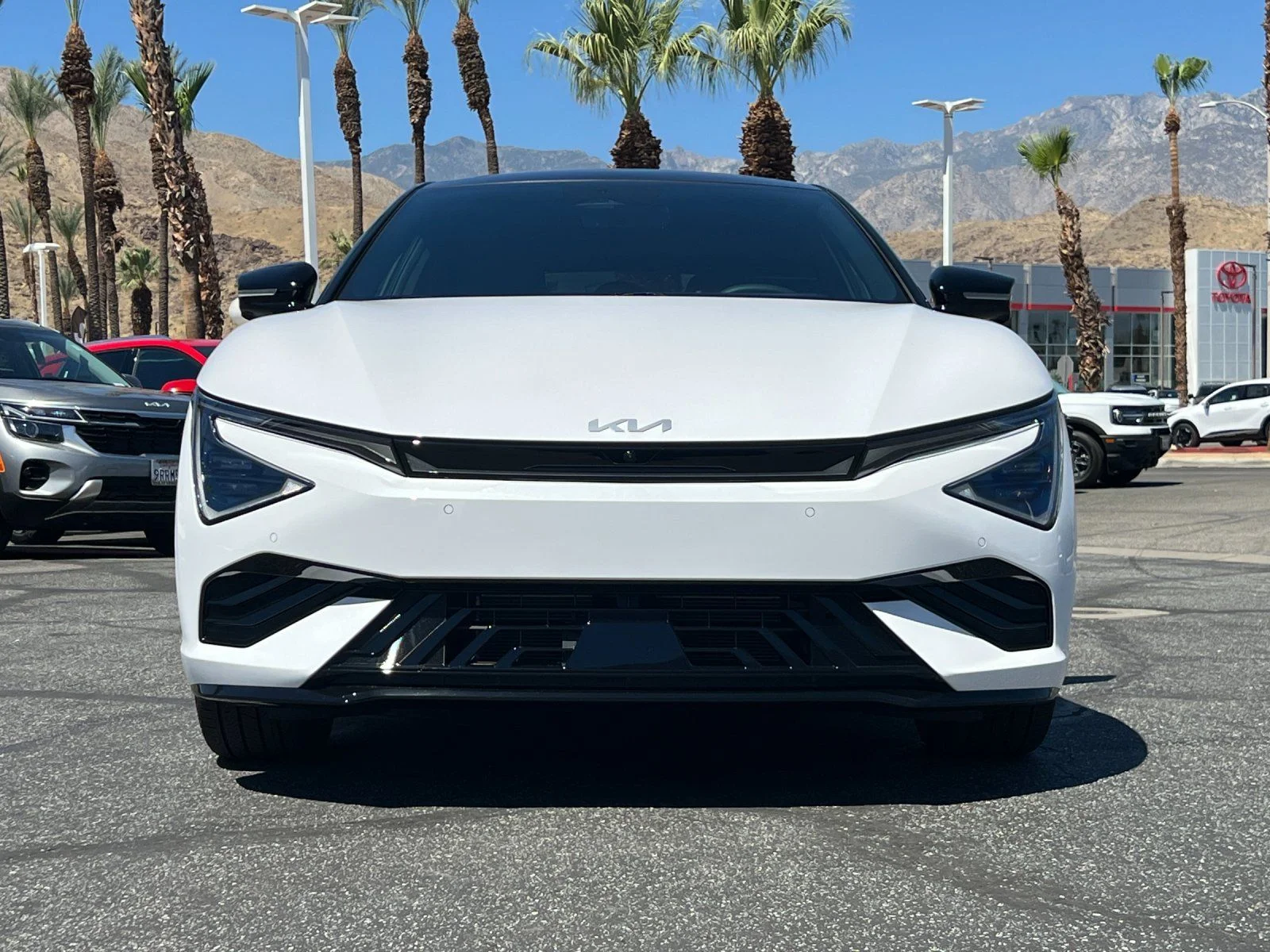 New 2026 White Kia GT-Line image 8