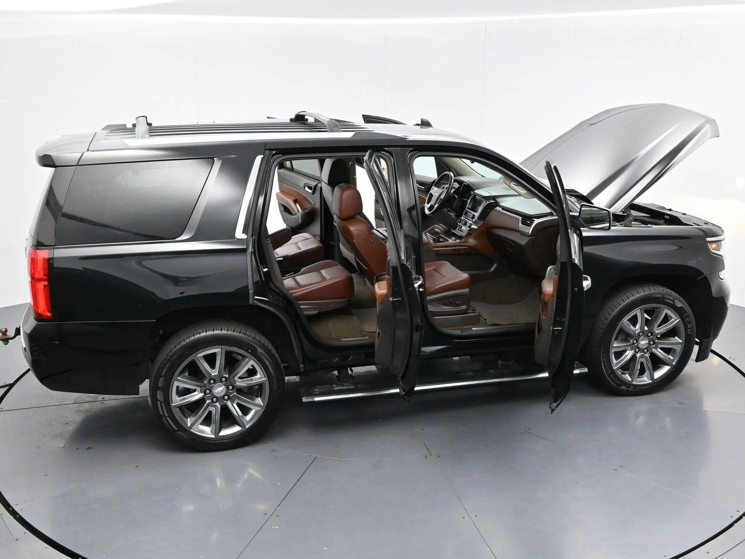 Used 2018 Black Chevrolet Premier image 43