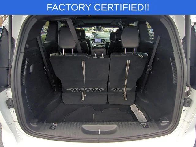 Used 2025 White Chrysler Limited image 33