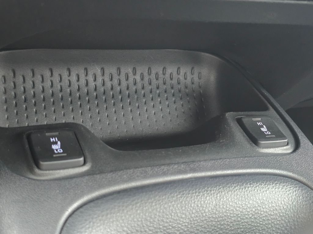 Certified Used 2022  Toyota XSE image 8