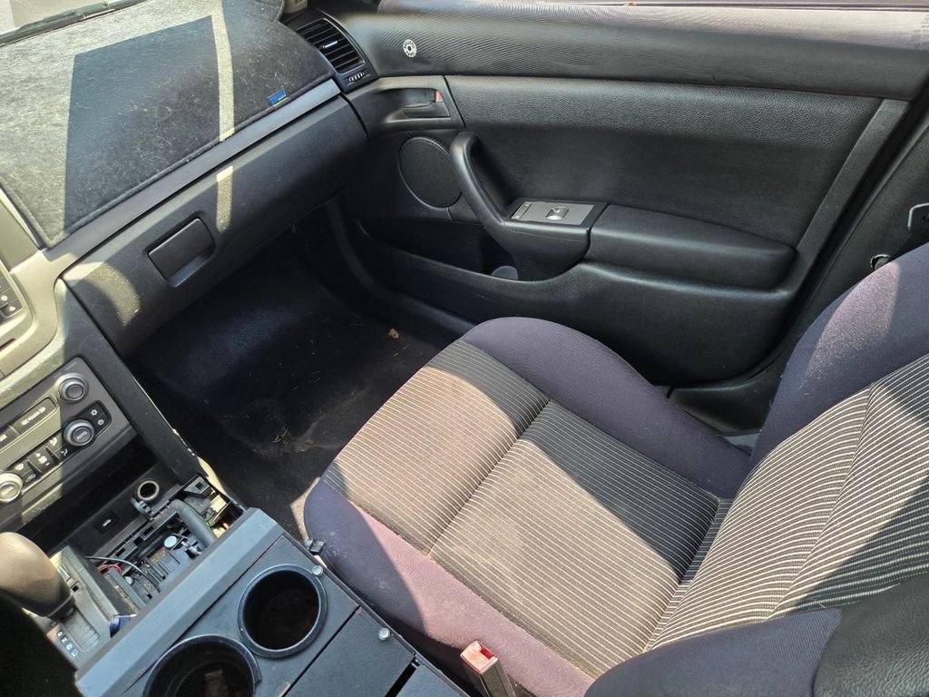 Used 2013 White Chevrolet Police image 17