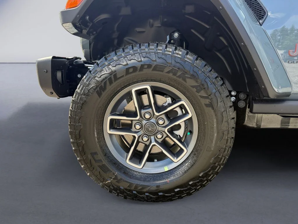 New 2026 Gray Jeep Mojave X image 9