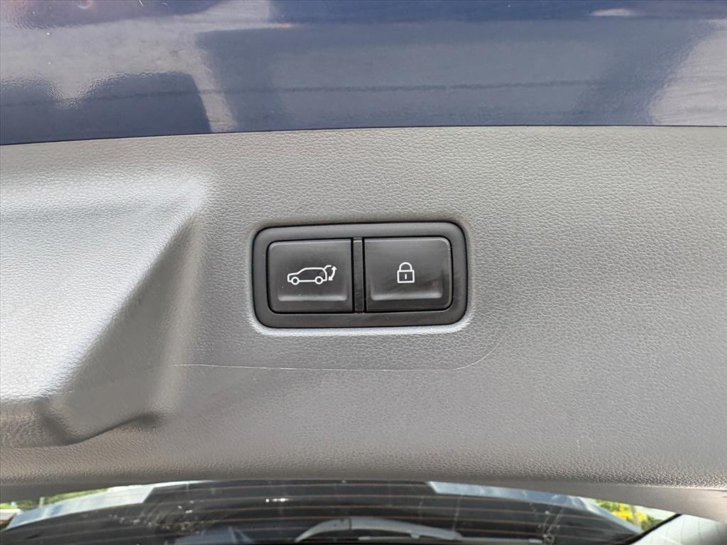 Used 2025 Atlantis Blue Hyundai SEL image 22