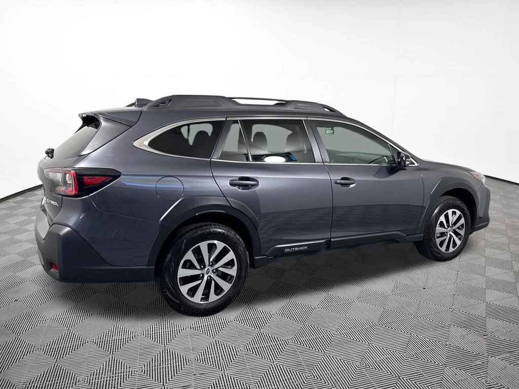 Used 2025 Gray Metallic Subaru Premium image 9