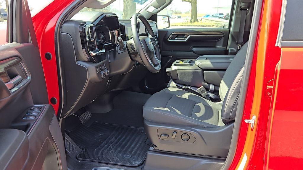Used 2024 Red Chevrolet LT image 6