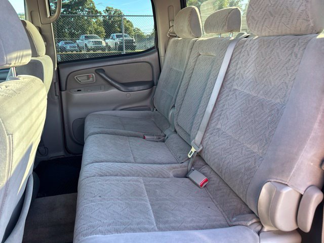 Used 2006  Toyota Limited image 9