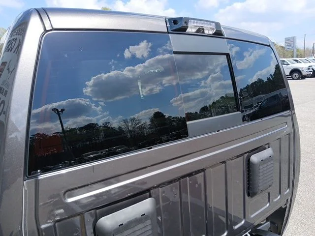 New 2026 Granite Crystal Metallic Clear-Coat Exterior Paint RAM Laramie image 6