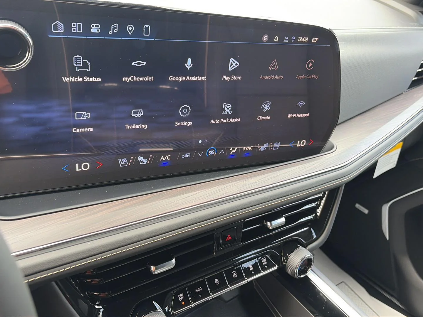 2026 Chevrolet Tahoe Premier - Photo 27