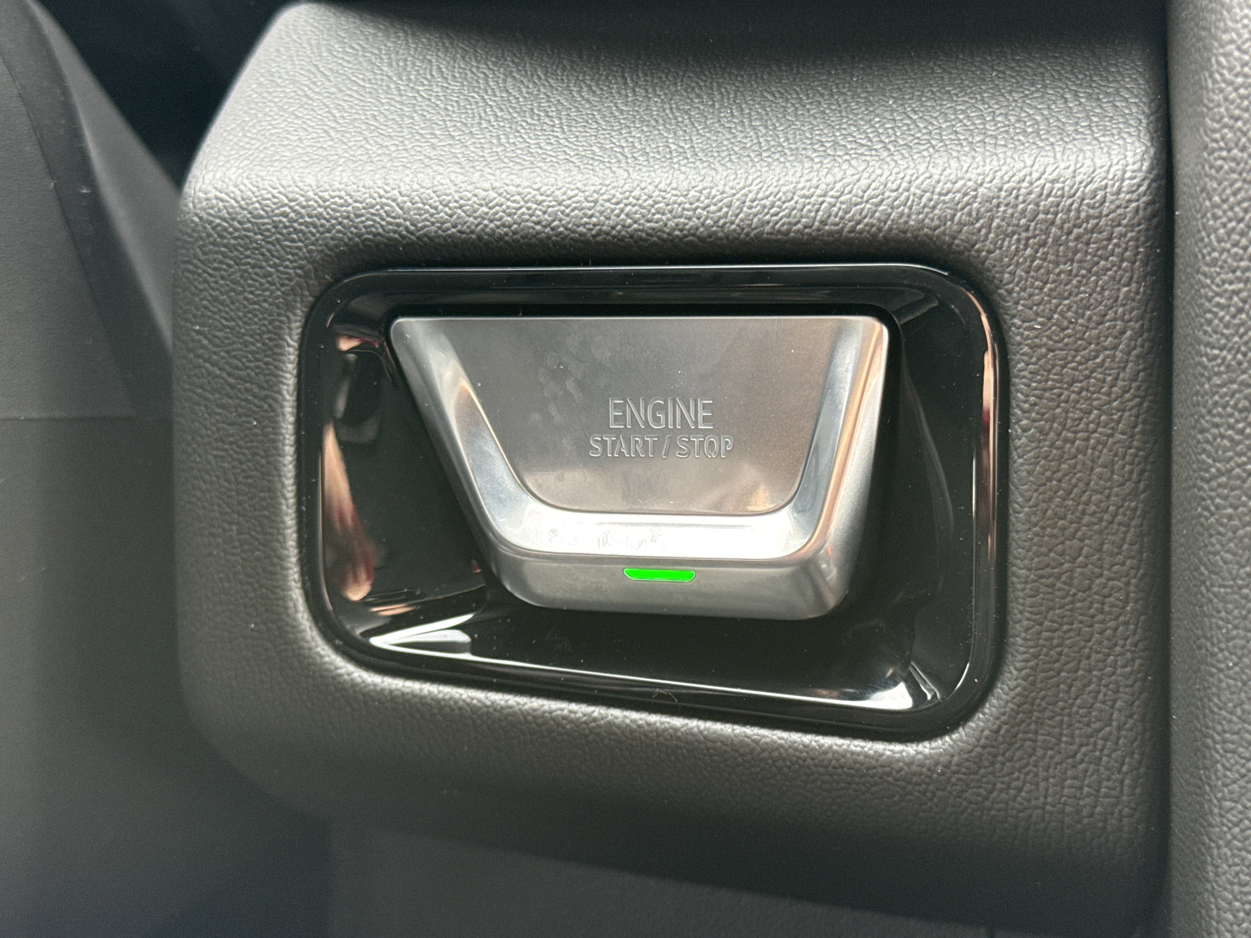 2026 GMC Yukon XL Denali - Photo 27